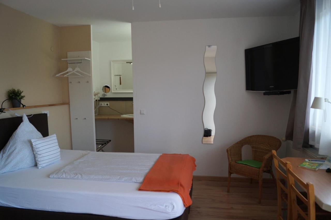 Kraft Hotel A61 Worms - Alzey Gundersheim Bagian luar foto